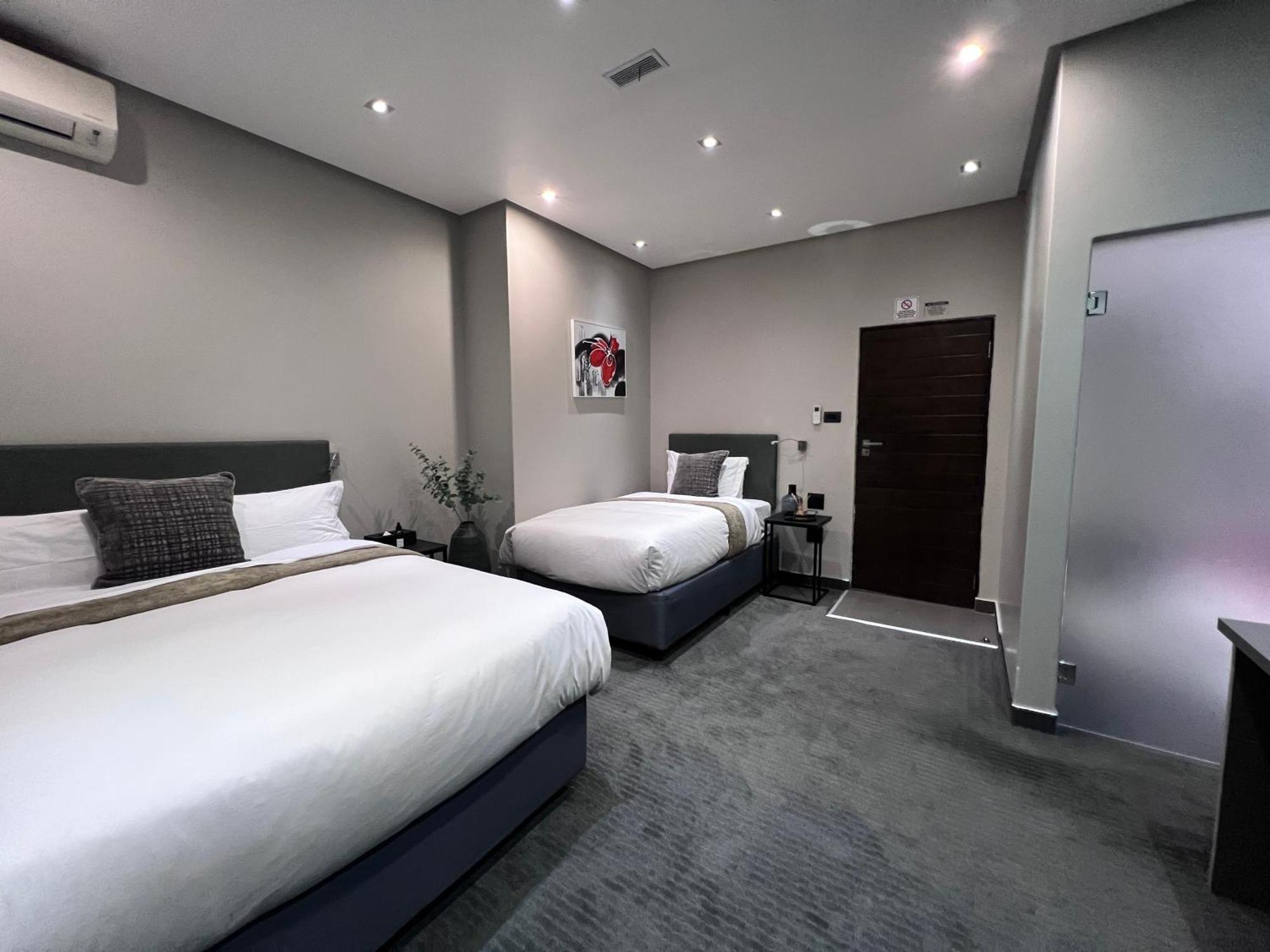 The Raz Bed and Breakfast Harrismith Buitenkant foto
